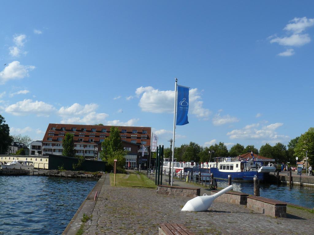 Modernes Am Waren (Müritz)